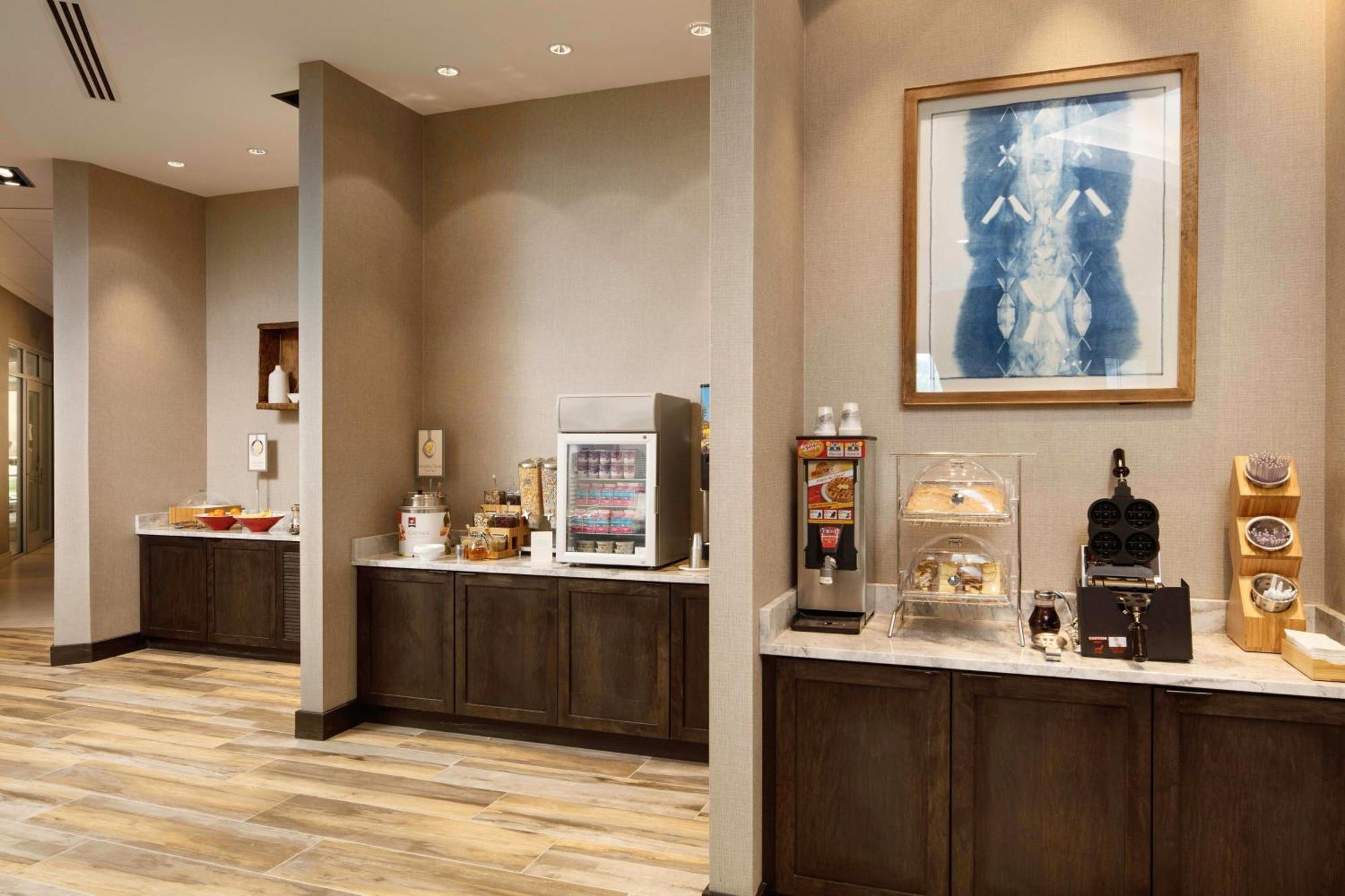 Fairfield Inn & Suites By Marriott Louisville Northeast Bagian luar foto