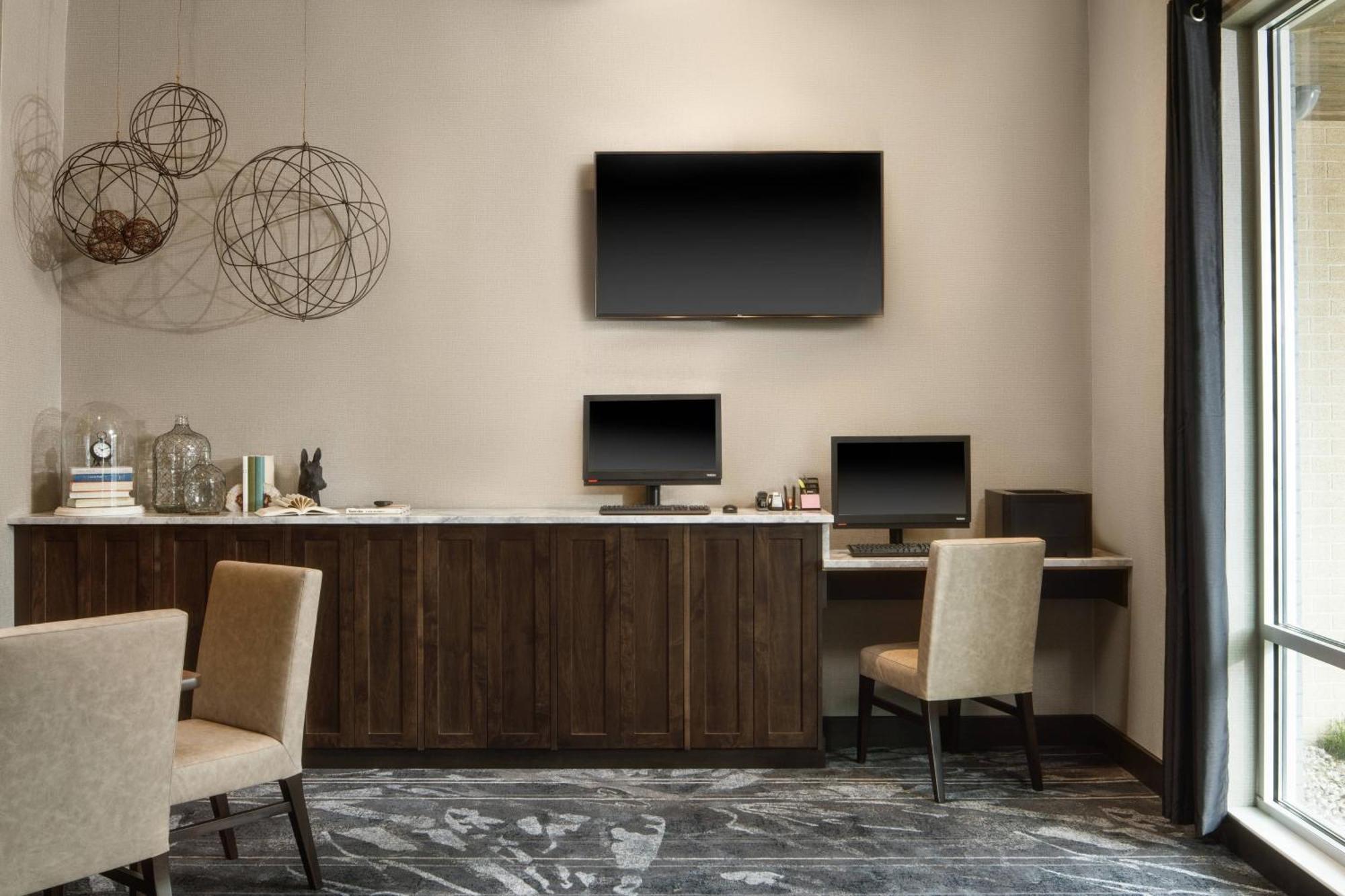 Fairfield Inn & Suites By Marriott Louisville Northeast Bagian luar foto